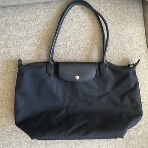Black longchamp tote